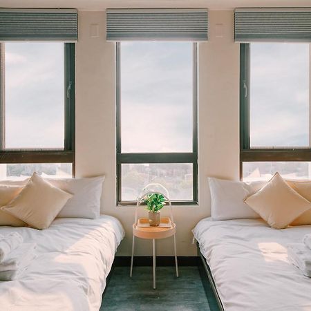 Tainan Sleepie Inn מראה חיצוני תמונה